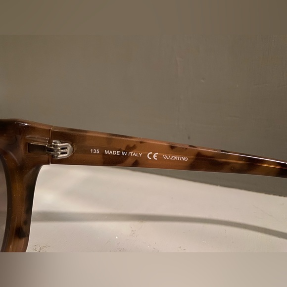 Valentino wayfarer sunglasses tortoise shell - Picture 4 of 7